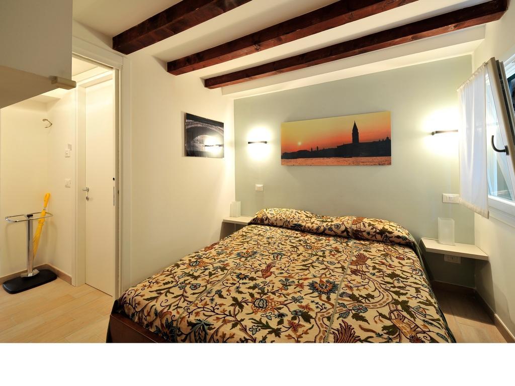 Palace La Vida Apartments By Wonderful Italy Венеция Экстерьер фото