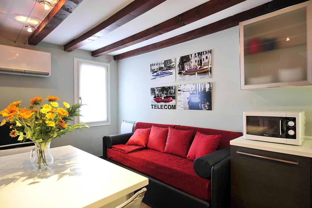 Palace La Vida Apartments By Wonderful Italy Венеция Экстерьер фото