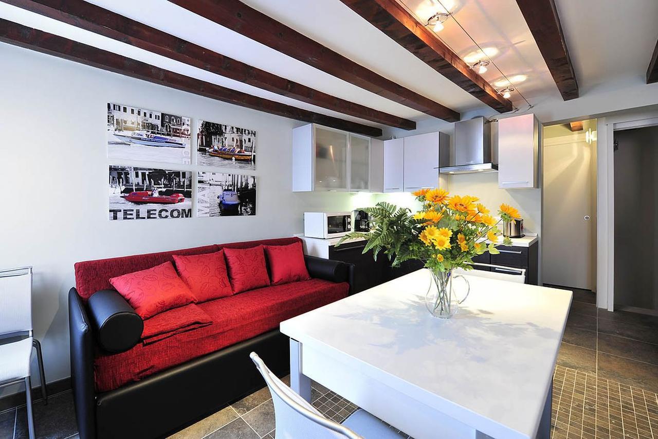 Palace La Vida Apartments By Wonderful Italy Венеция Экстерьер фото